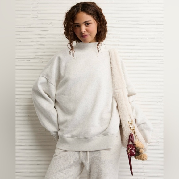 American Eagle Outfitters Tops - American Eagle Every Day Luxe Mock Neck Sweatshirt Size XL Light Heather Gray